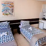 Athenas Suites By Bnbhost